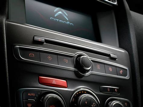 Новый Ситроен С4 – фото, характеристики, комплектация, цена Citroen C4 ...