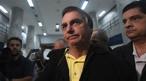 Jair Bolsonaro Fue Inhabilitado Por La Justicia Brasileña Y No Podrá