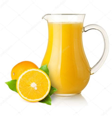 Jugo De Naranja En Jarra Y Naranjas Foto De Stock