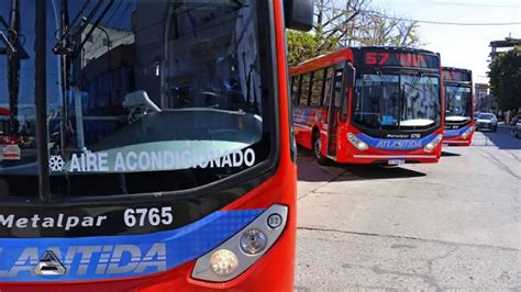 Paro De Colectivos Afecta A Miles De Usuarios Del AMBA El Diario De Pilar