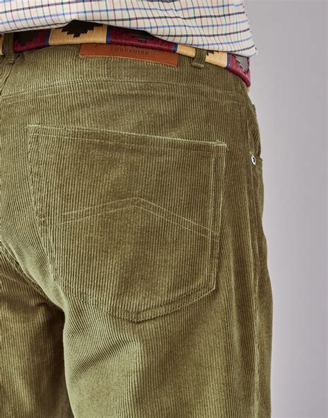 Needlecord Jeans Olive