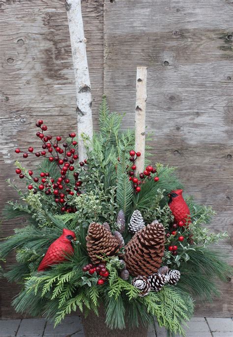 20 Christmas Decorations For Outdoor Urns The Urban Decor