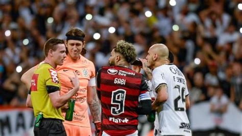 Para Sormani Flamengo Jogou Muito Mais Que O Corinthians O Resultado