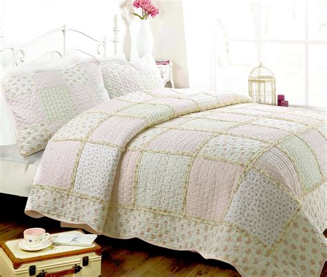 Shabby Chic Patchwork Quilt Patterns – FREE Quilt Patterns