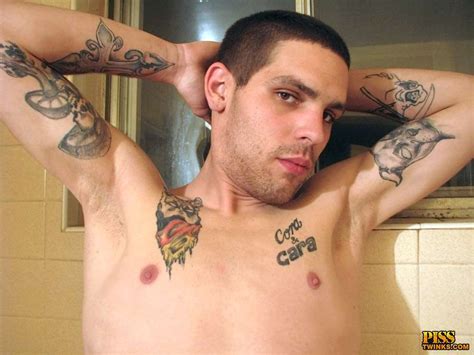 PissTwinks Naked Gay Pissing Hunk Ws