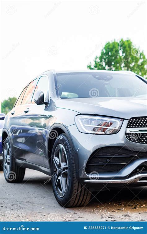 Mercedes Benz Glc Class Is Front Or Four Wheel Drive Five Door Compact