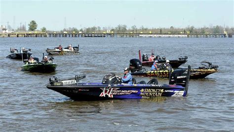 Anglers separated by miles of water in Bassmaster tournament