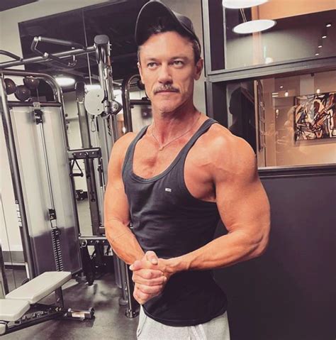 Luke Evans Body Luke Evans Bares Hot Body In Tiny Speedo On Vacation