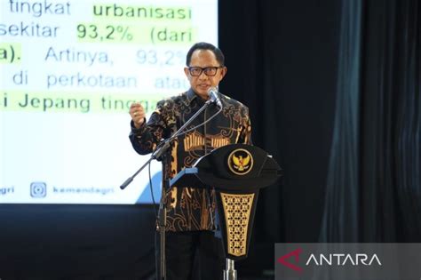 Mendagri Minta Pemda Maksimalkan Bonus Demografi Menuju 2045 ANTARA News