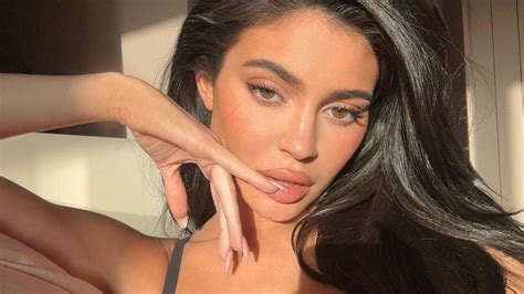 Kylie Jenner Beauty Routine Star Admits To Lip Fillers Body Soul