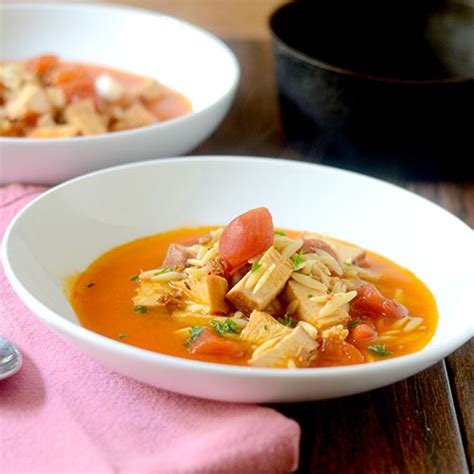 Soupe D Orzo Au Poulet Et Aux Tomates