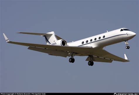 N300L Private Gulfstream Aerospace G V Gulfstream V Photo By Roberto