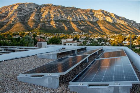 C Mo Reducir Tu Factura De Luz En Un Con Energ A Solar