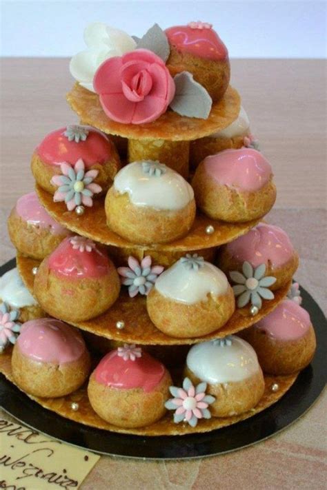 Piece Montee 30 Choux Le Specialiste Des Desserts De Mariage