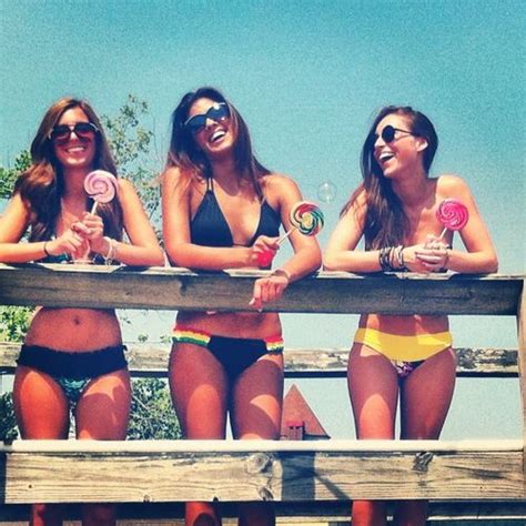 6 Hot Sexy Sara Murray Bikini Pics