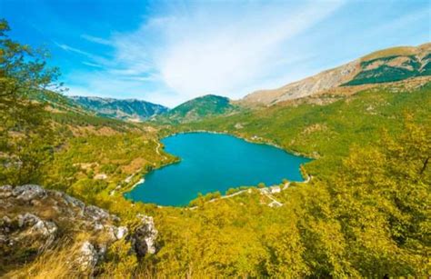 L Unico Lago A Forma Di Cuore Si Trova In Italia