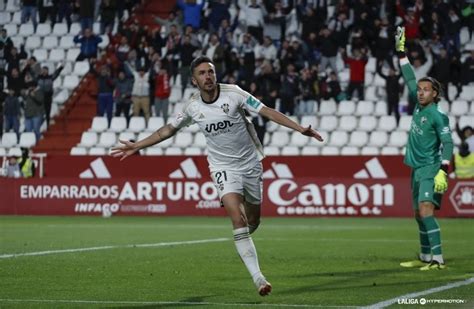 El X Del Albacete Balompi En El Empate Frente Al Huesca Afici N