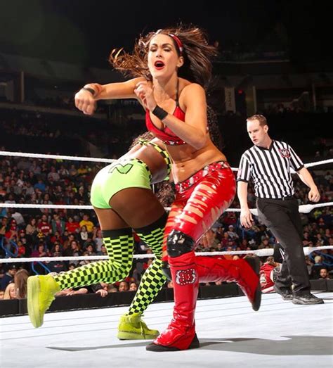 WWE Brie Bella With Divas Champion Nikki Bella Vs Naomi Brie Bella