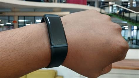 Lenovo Hx F Spectra Review A Budget Fitness Band With Colour Display