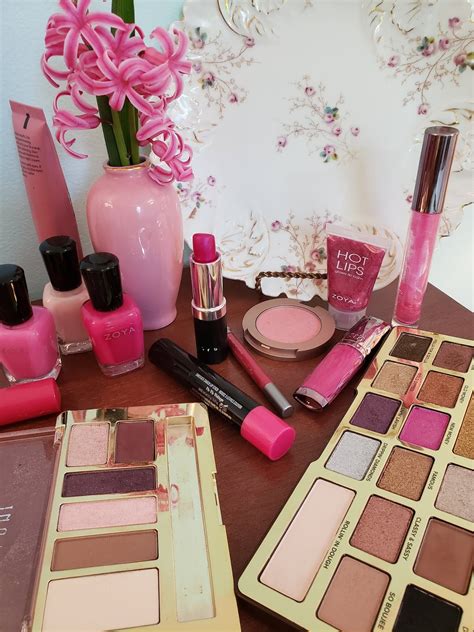 Pink Makeup Looks With Pretty Pink Cosmetics