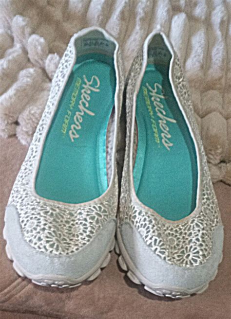 Sketchers Lace Classic Slip On Shoes Women S Size  Gem