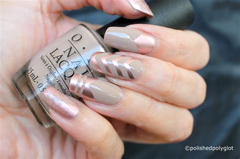 Nail Art Nude And Rose Gold Chevrons Nail Desing Polished Polyglot