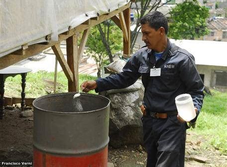 Más de 60 casos de leptospirosis hay en Ecuador según autoridades