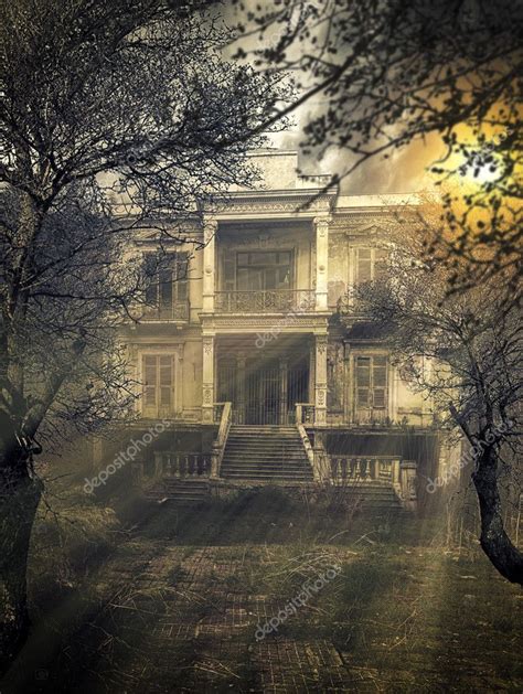 Scary Haunted House ⬇ Stock Photo Image By © Netfalls 41727097