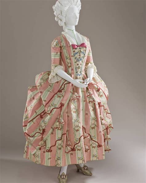 18th Century Dress 18th Century Costume 18th Century Clothing 18th