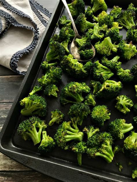 Easy Oven Roasted Broccoli Recipe