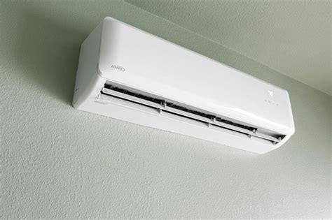 5 Best Air Conditioners for Your Garage to Keep You Cool and Dry