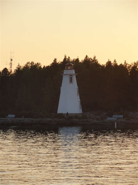 Lighthouse at Tobermory | Lighthouse, Canada