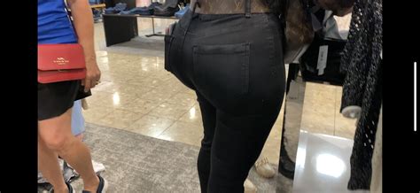 Another Latina In Black Jeans Tight Jeans Forum