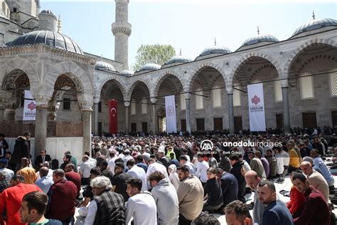 Cumhurbaşkanı Recep Tayyip Erdoğan restorasyonu tamamlanan Sultanahmet