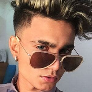 Amaan Shaikh - Age, Family, Bio | Famous Birthdays