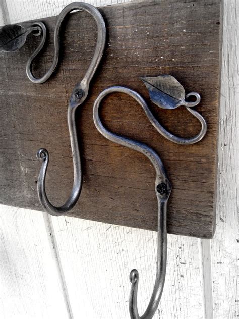 Blacksmith Hand Forged Vine And Leaf Decorative Coat Hooks Wall Hooks