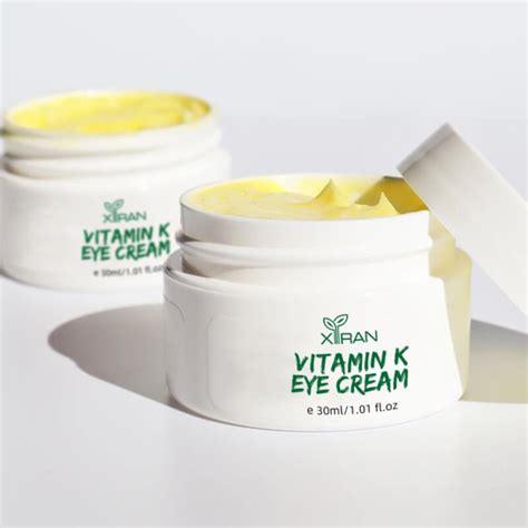 Green Tangerine Vitamin C Reduced Dark Circle Eye Cream