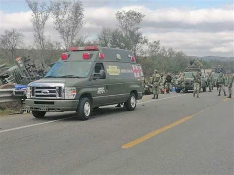 Volcadura Deja Militares Heridos