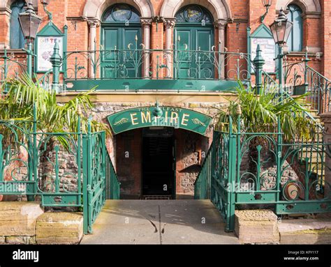 The belfast empire music hall hi-res stock photography and images - Alamy