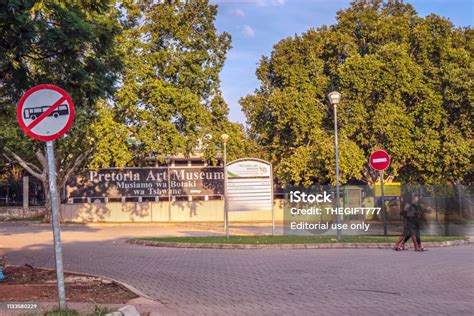 Pretoria Art Museum And Park Stock Photo - Download Image Now - Museum ...