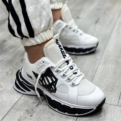 کتانی اسپرت مردانه مدل نیکد ولف NAKED WOLF رنگ سفید کد کتونی خان