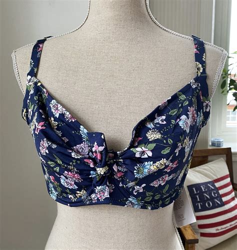 ELLOS NY En mycket fin Bikini BH Blå blomm Köp på Tradera 633614820