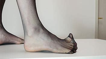 Pies En Pantimedias XVIDEOS