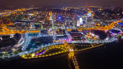 Cincinnati Skyline at Night on Behance