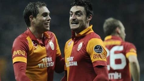 G Saray da flaş iddia Elmander ve Riera Tüm Spor Haber Galatasaray