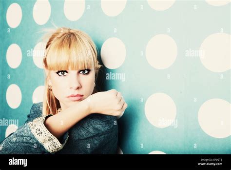 Jeune Blonde Banque De Photographies Et Dimages Haute R Solution Alamy