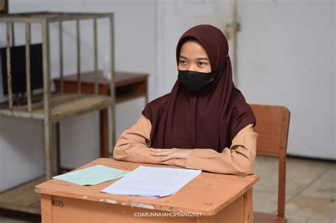 Suasana Ujian Lisan Kelas Tmi Darunnajah Cipining