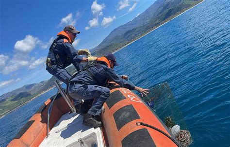 Operazione Di Contrasto Alla Pesca Illegale Ad Amantea Sequestri E