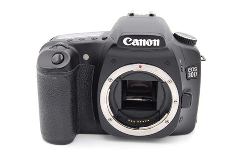 Canon EOS 30D 8 2 MP 2 5 SCREEN Digital SLR Camera Black Body Only