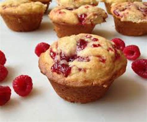 Muffini sa malinama Receita Queques Receitas Sobremesas saudáveis